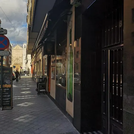 Daire Go- Felipe Ii Center